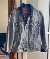Levi's Damen Jeansjacke Ex-Boyfriend Trucker Jacket mit Kordkrage Berlin - Neukölln Vorschau