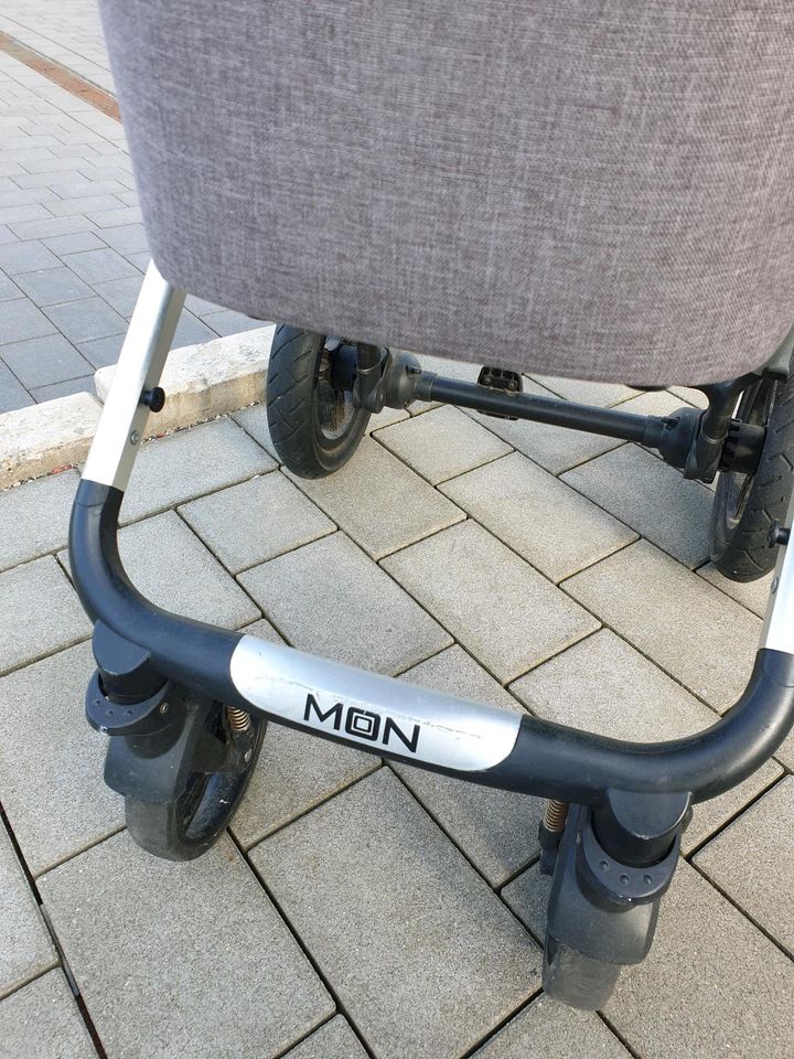 Moon NOUVA Kinderwagen in Fernwald