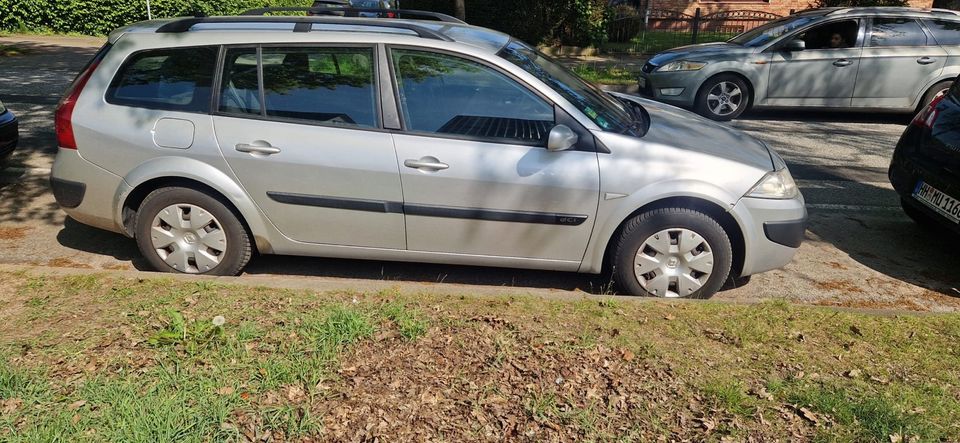 Renault Megane Combi 1,5 in Hamburg