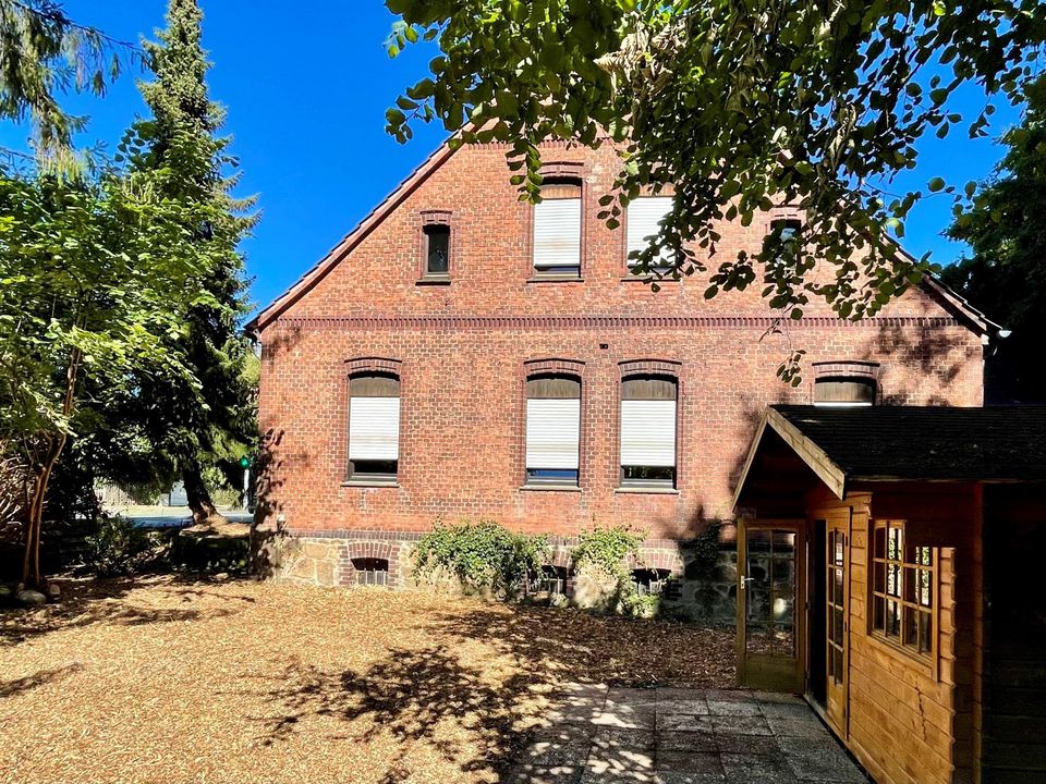 Vielseitiges Wohnhaus: Platz für die ganze Familie mit großem Grundstück in Bad Oeynhausen