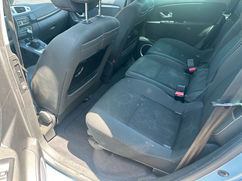 Renault Megan Scenic / 1,9 Diesel / Standheizung / 6-Gang in Kempten