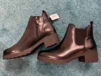 NEU~ 42 Stiefeletten schwarz Marco Tozzi NP 49,95€ Nordrhein-Westfalen - Gladbeck Vorschau