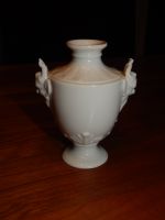 Nymphenburg Porzellan Vase Amphorenvase 734 Bayern - Untergriesbach Vorschau