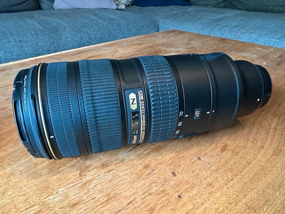 Objektiv Nikon AF-S Nikkor 70-200mm f/2.8G ED VR II Wie Neu in München