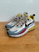Nike Air Max 270 Schuhe Sportschuhe Turnschuhe Sneaker Hessen - Kaufungen Vorschau