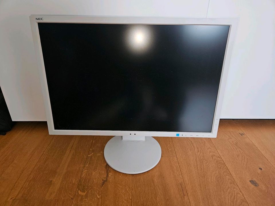 NEC MultiSync EA244WMi 24 Zoll Monitor in Willich