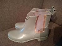 Tommy Hilfiger Chelsea Boots Gummistiefel STiefel 40 Sonder Editi Rheinland-Pfalz - Remagen Vorschau