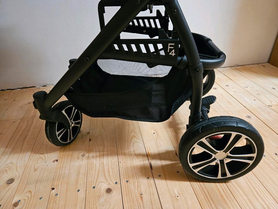 Gesslein F4 Air Kinderwagen blau mit Wanne C3 und Sportaufsatz in Neustadt am Rübenberge