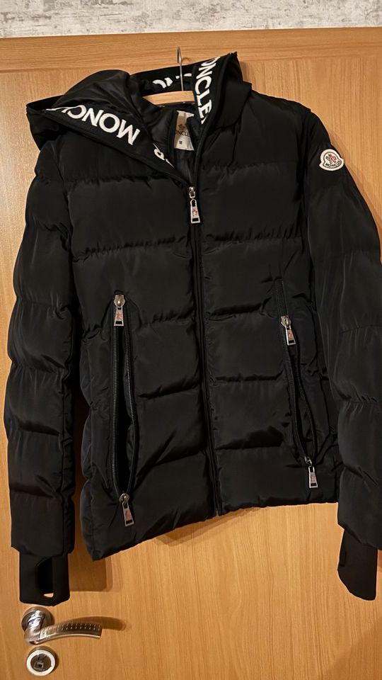 Moncler Jacke in Werlte 