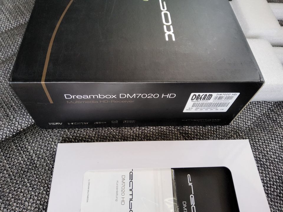 Original Verpackung + Anleitung der Dreambox 7020 HD in Aschaffenburg
