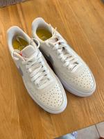 Nike Sneaker  Größe 42 NEU Nordrhein-Westfalen - Bergheim Vorschau