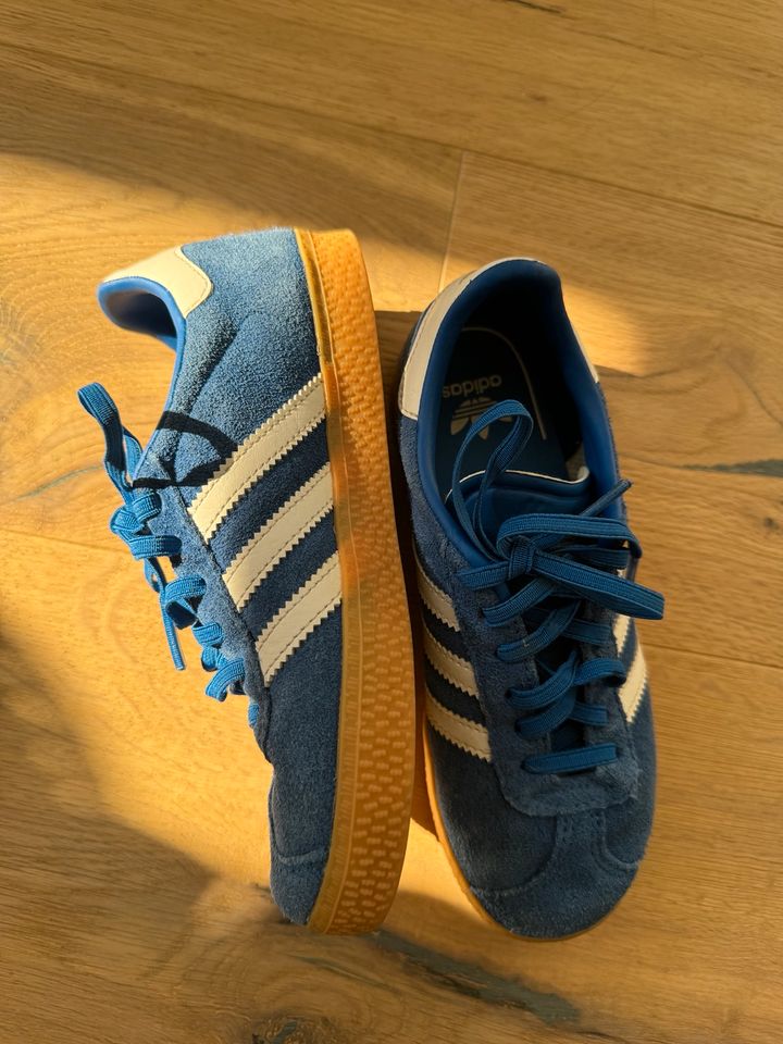 Adidas Gazelle Gr.33 in Frechen