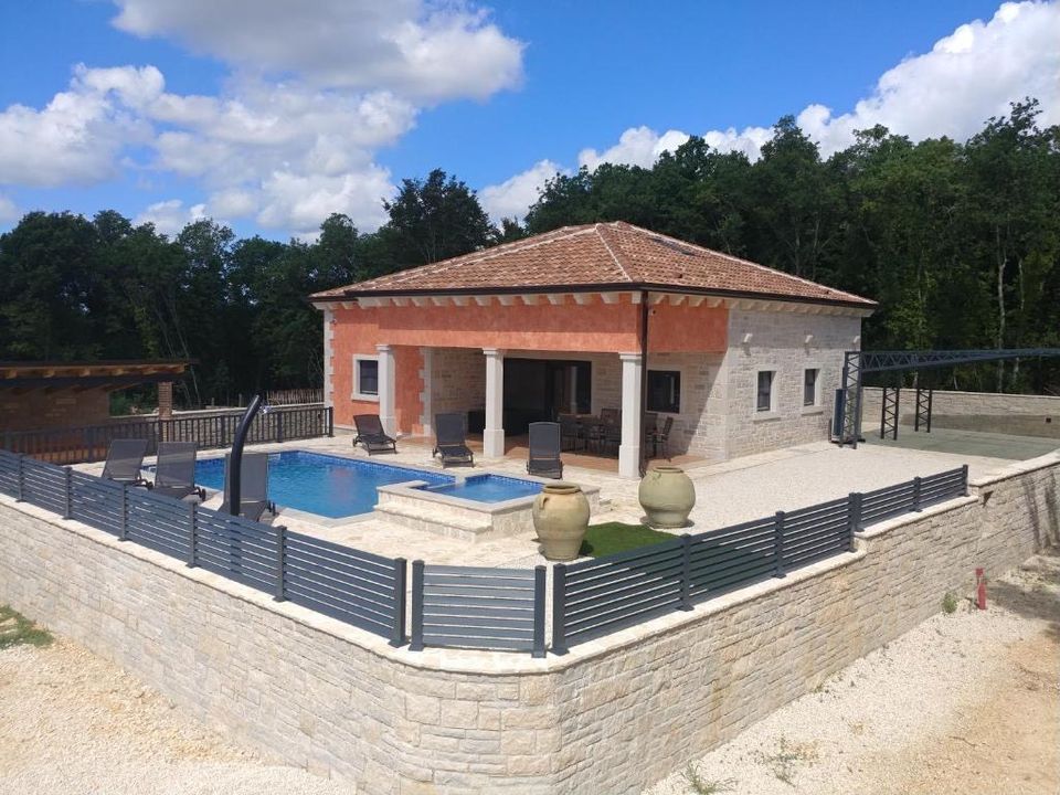 Villa mit Pool Nähe Rovinj Kroatien in Farchant