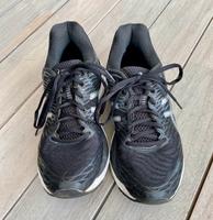 Damen Laufschuhe Asics Gel Nimbus 18 Größe 40,5 Nordrhein-Westfalen - Viersen Vorschau