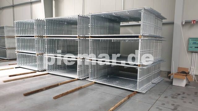 Gerüst Giebel Holzbeläge Bordbretter 9x6,2m  Gerüstbau # in Schwäbisch Hall