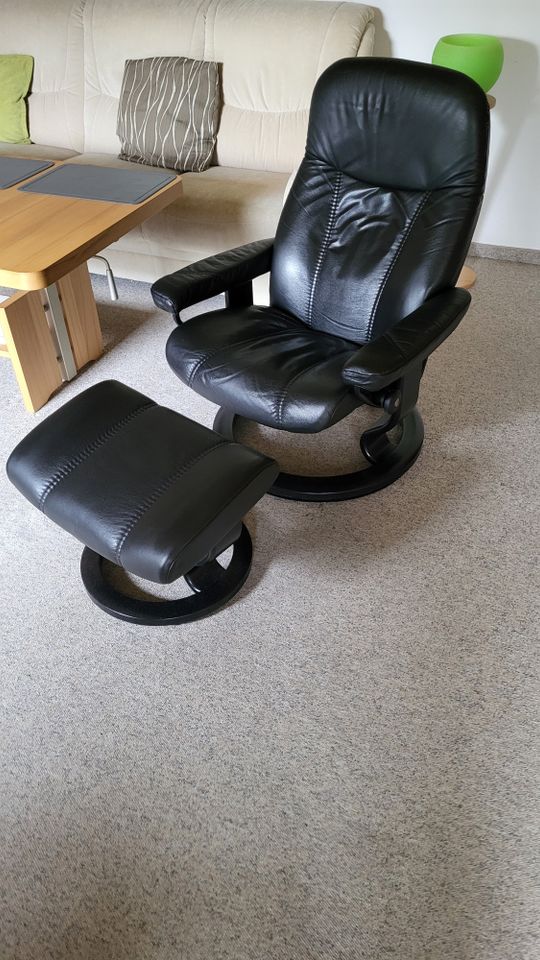 Consul Stressless Sessel mit Hocker Leder schwarz in Wolfratshausen