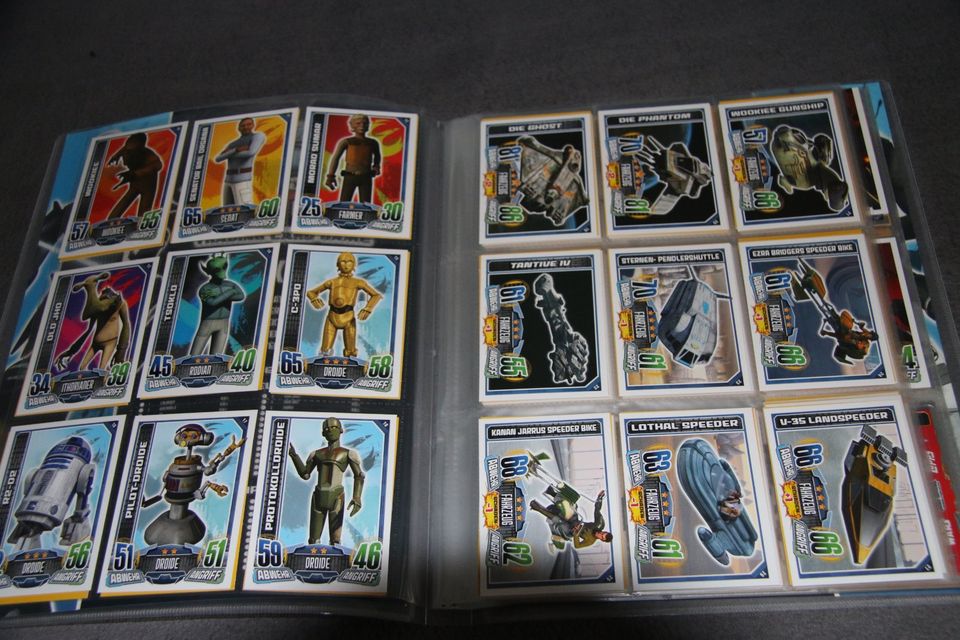 Topps Rebel Attax Sammel-Mappen Serie 1 Komplett mit LE Karten in Mönchengladbach