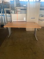 Bürotisch gebraucht manuell verstellbar Schreibtisch 160/80cm Bayern - Fürth Vorschau