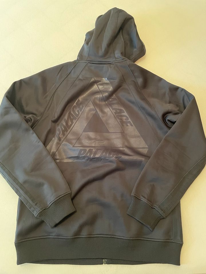 Palace x Adidas Neopren Jacket L/XL in Berlin - Treptow | eBay  Kleinanzeigen ist jetzt Kleinanzeigen