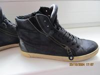 Kennel & Schmenger Sneaker, Stiefelette Gr. 38, schwarz, wie neu Niedersachsen - Oldenburg Vorschau
