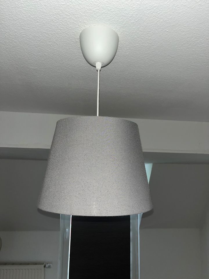 Graue IKEA Lampe “SKOTTORP“ in Adendorf