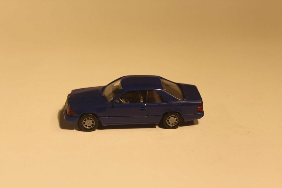 Wiking 1430217 Mercedes-Benz 320 CE blau OVP 1:87 in Wildberg