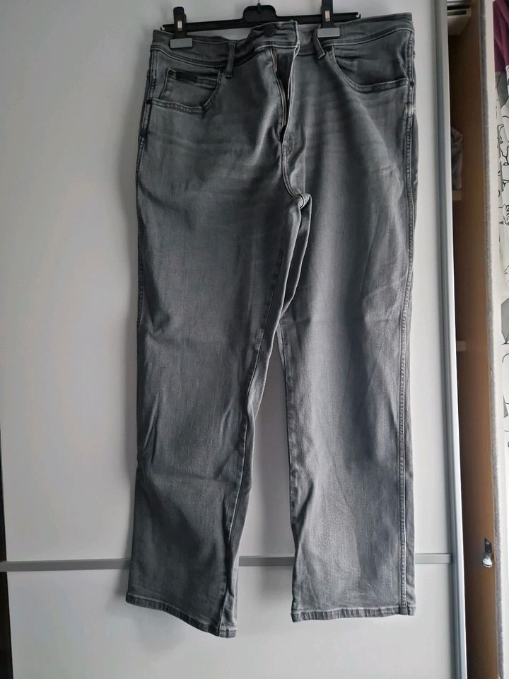 Wrangler Herren Hose W 40x L 32 in Schwelm