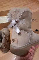 UGG Mini Barley Bow II in Oyster (taupe/rosa) Bonn - Venusberg Vorschau