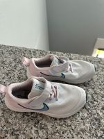 Nike Turnschuhe Gr31 Nordrhein-Westfalen - Witten Vorschau