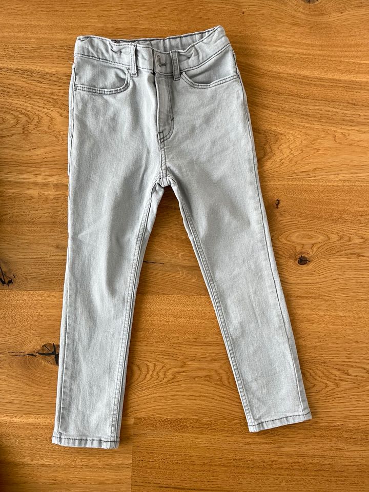 Jeans von H&M, Tumble 'n dry, Gr. 116 in Wertheim