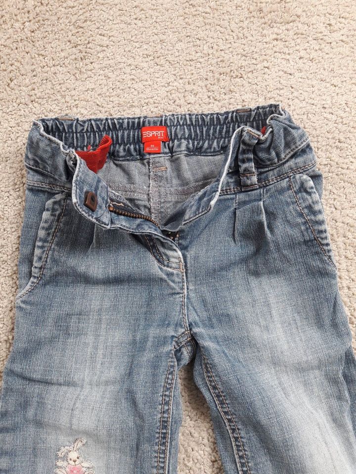 Mädchenjeans von „Esprit“ in Gr. 86 in Sulzbach (Saar)