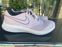 Schöne Nike Sneaker /Laufschuhe / Sportschuhe in Gr. 38 Harburg - Hamburg Marmstorf Vorschau