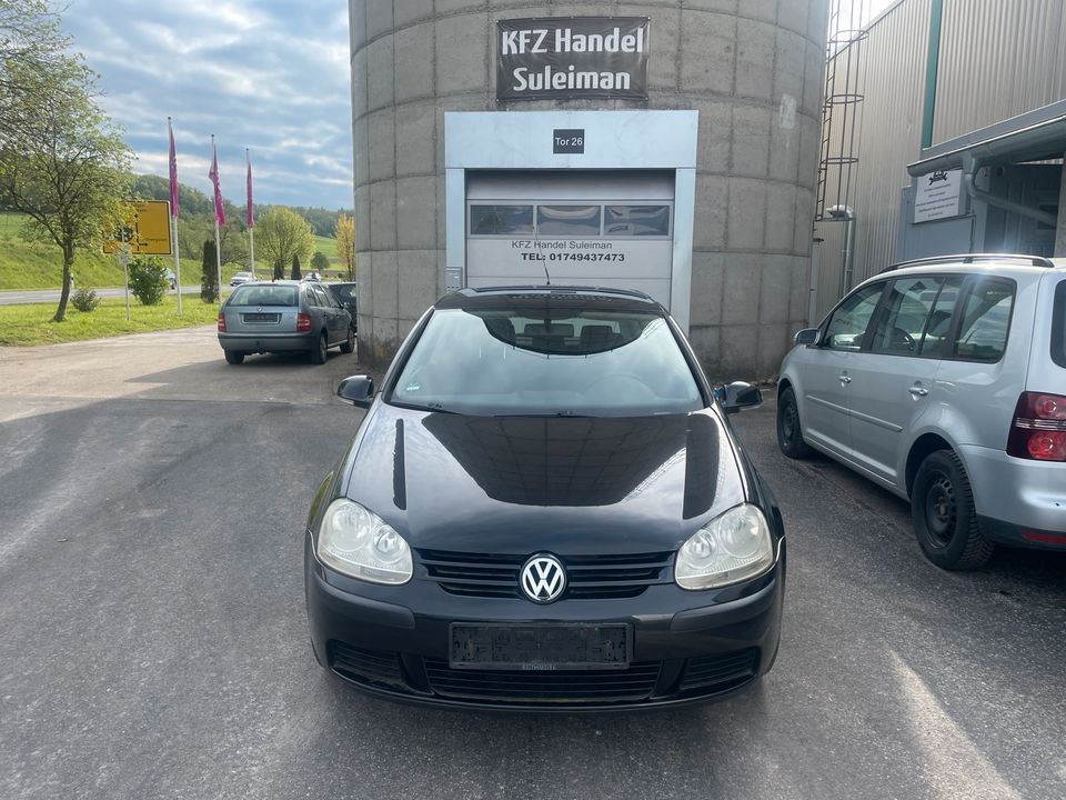 VW Golf 5 1,6l in Althengstett