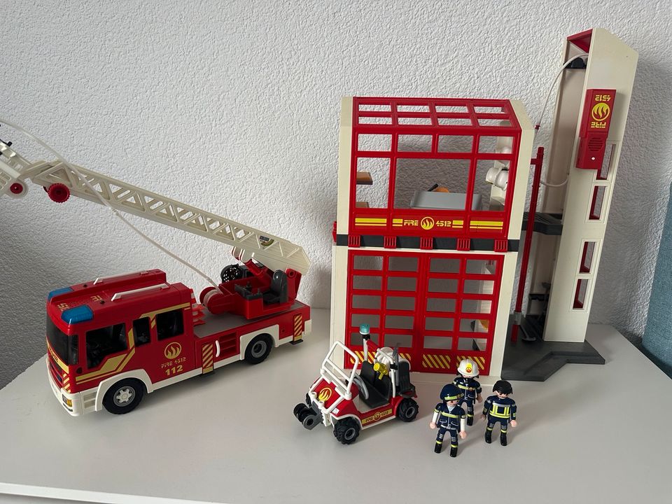 Feuerwehr mit Leiterwagen und mehr Playmobil in Beckum