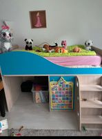 Kinderhochbett mit Schreibtisch, Stuhl, Schränken Nordrhein-Westfalen - Leverkusen Vorschau