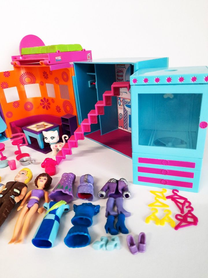 POLLY POCKET Haus + Puppen mit Zubehör und Kleidung Sammlung in Hamburg