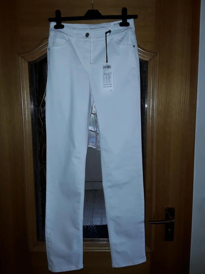 Gerry Weber Jeans weiß, neu Gr 34 in Vechelde