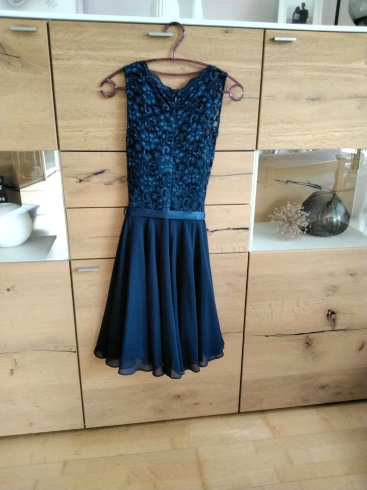 Cocktailkleid von Swing, peek& Cloppenburg, blau, Gr. 32 in Königsbrunn