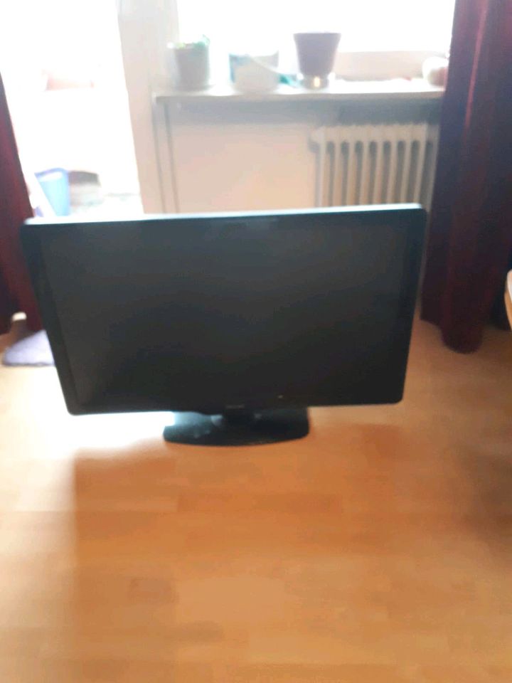 Philips Fernseher 108cm voll funktionsfähig in Darmstadt