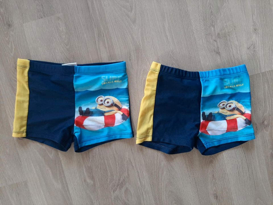 Zwei Badehosen, Minions, Größe 110/116, H&M in Adenbüttel