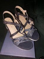 Sehr schöne Keilsandalen - Tom Tailor ❣️ Sachsen-Anhalt - Magdeburg Vorschau