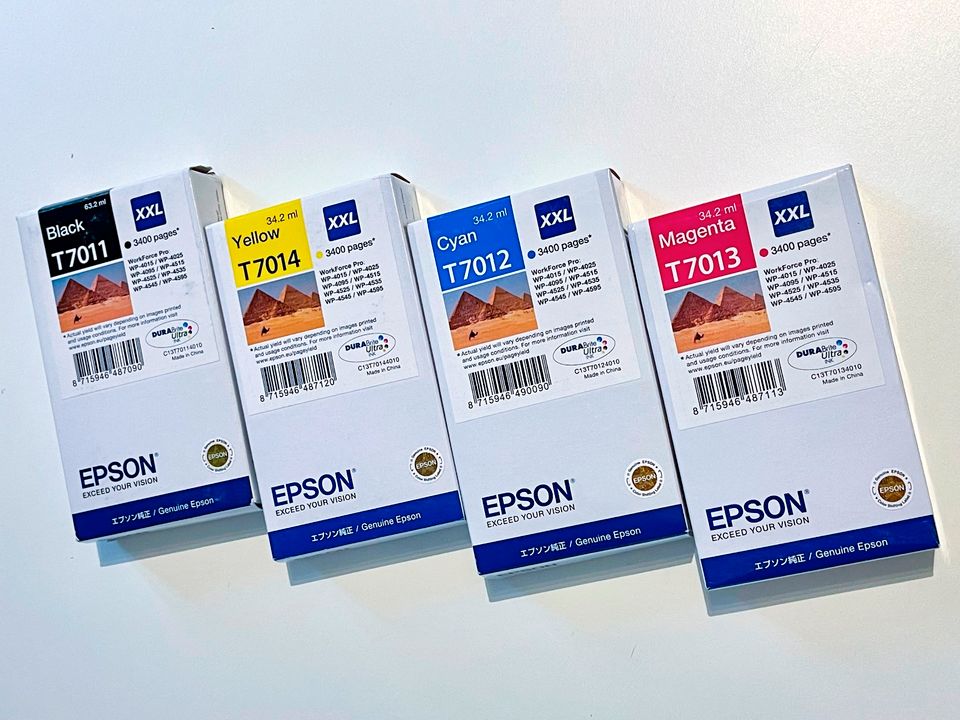 EPSON Tintenpatronen Set T7011+ T7014 + T7012 + T7013, abgelaufen in Hamburg
