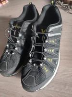 Laufschuhe Sneaker Sport Schuhe 40 Hessen - Flieden Vorschau