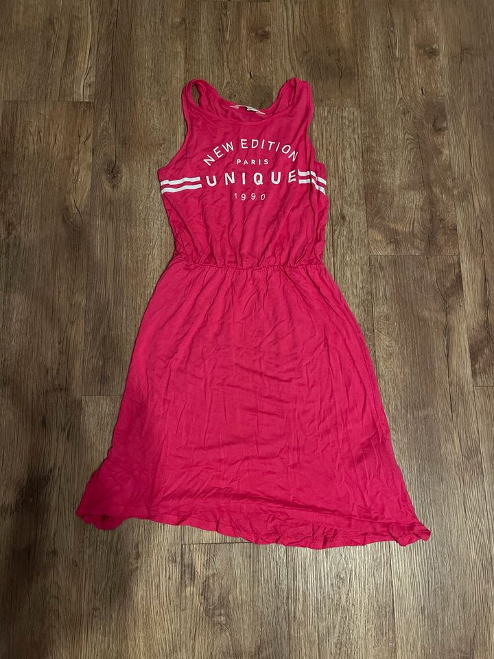 H&M Mädchen Kleid pink Gr. 146/152 Sommer Kleidchen in Neukirchen