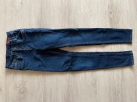 Gr. 146/152: Jeans, blau, verstellbarer Bund, Knopfleiste Leipzig - Burghausen-Rückmarsdorf Vorschau