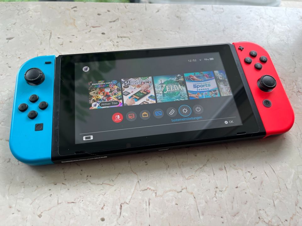 Nintendo Switch erste Revision mit OVP in Detmold