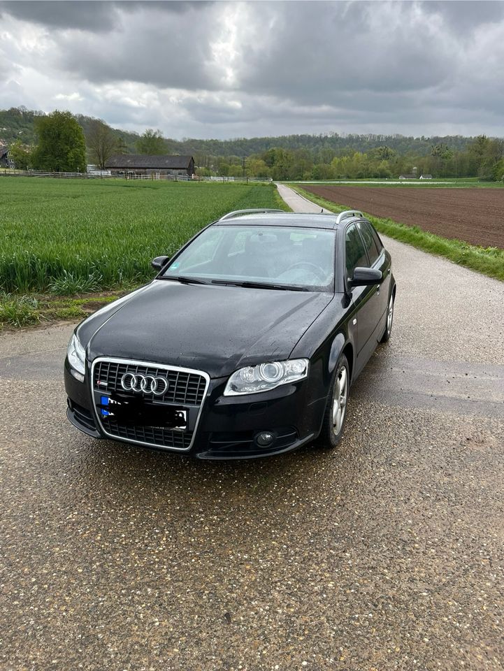 Audi A4 S-Line in Widdern