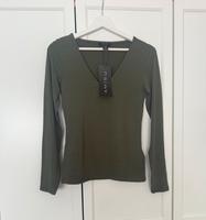 Basic Langarm Shirt New Yorker Grün Khaki Gr.M Findorff - Findorff-Bürgerweide Vorschau