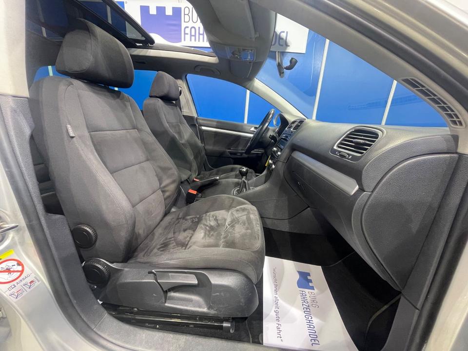 Volkswagen Golf VI Variant Highline 1.Hand *Bi-Xen*AHK*Pano in Nersingen
