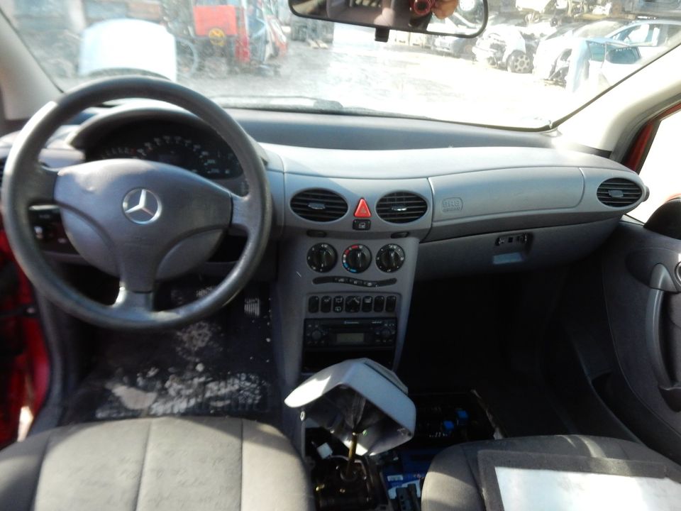 Mercedes A140 W168 Ersatzteileträger Vulkanrot 483 VN9172 in Heilsbronn